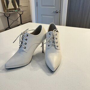 Ivory Lace-Up Heels | Size 8 | Super Comfortable | Barely Worn